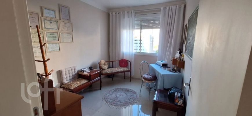 Apartamento à venda em Centro com 50 m², 2 quartos, 1 vaga