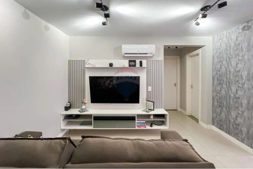 Apartamento semi mobiliado