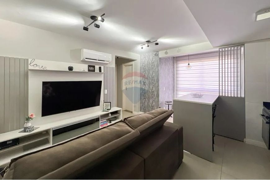 Apartamento semi mobiliado