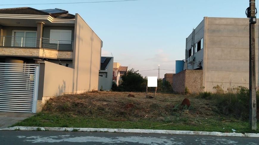 Terreno a venda no bairro Estância Velha com 300m²
