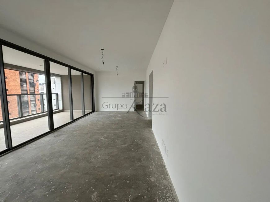 Apartamento - Vila Nova Conceição - 2 Dormitórios - 142m²