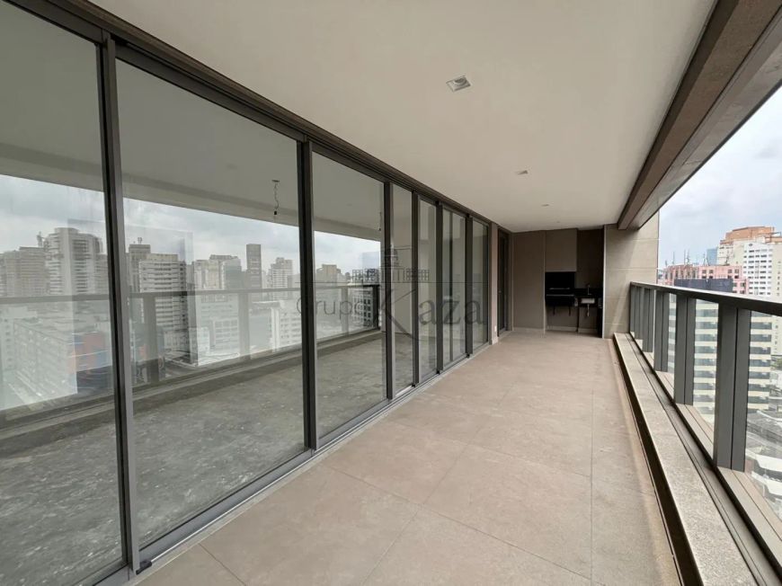 Apartamento - Vila Nova Conceição - 2 Dormitórios - 142m²
