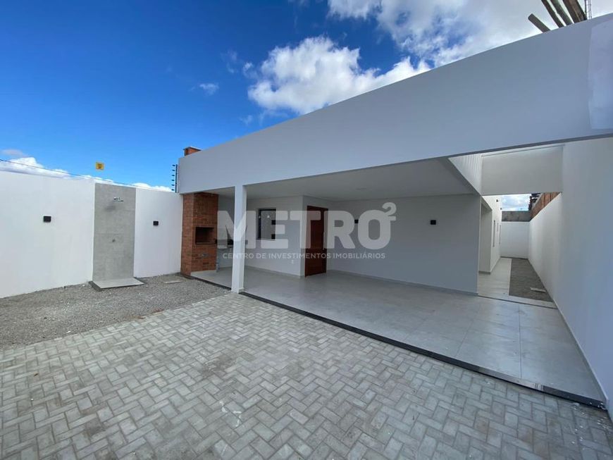 Venda, Casa, Bairro Vale Dourado, 3 Quartos sendo uma suíte com Closet