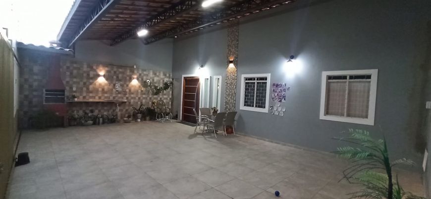 Casa no Loteamento Vale Dourado