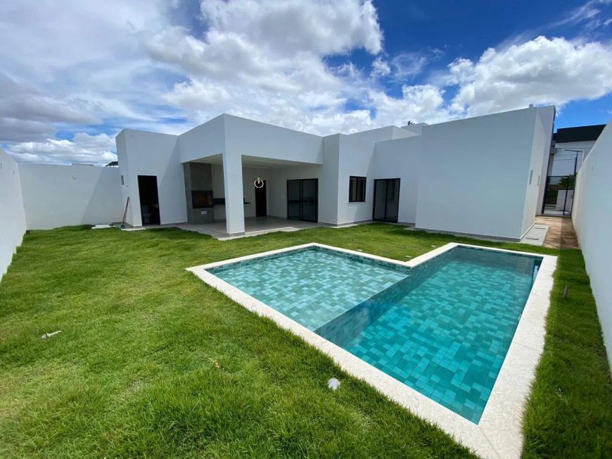 Casa de Alto Padrão com 4 Suítes à Venda no Condomínio Eco Spa