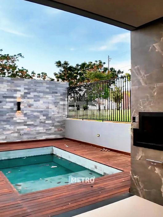 Casa à venda, Alphaville com 4 quartos, todos suítes, gourmet, piscina
