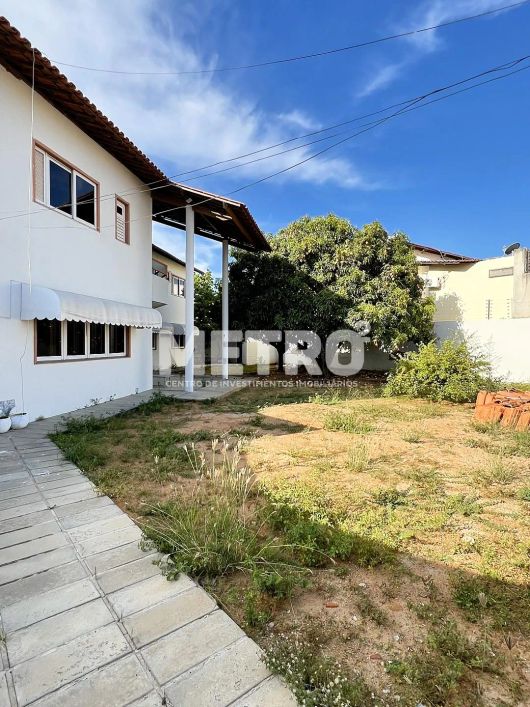 Casa, São José, 3 quartos, Gourmet com churrasqueira piscina, Garagem 06 carros