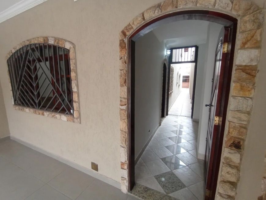 Sobrado para venda com 193 m², 4 vagas