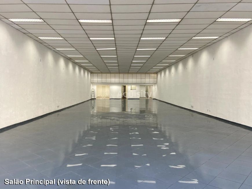 Loja de carros Comercial para alugar com 400m² na Mooca, São Paulo.