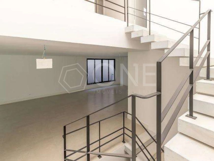 ONE25030 - Casa em condomínio na Granja Julieta