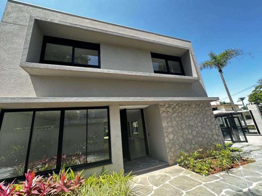 ONE25030 - Casa em condomínio na Granja Julieta