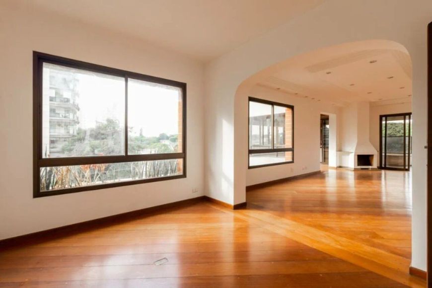 Apartamento a venda com 238m2 em Moema SP