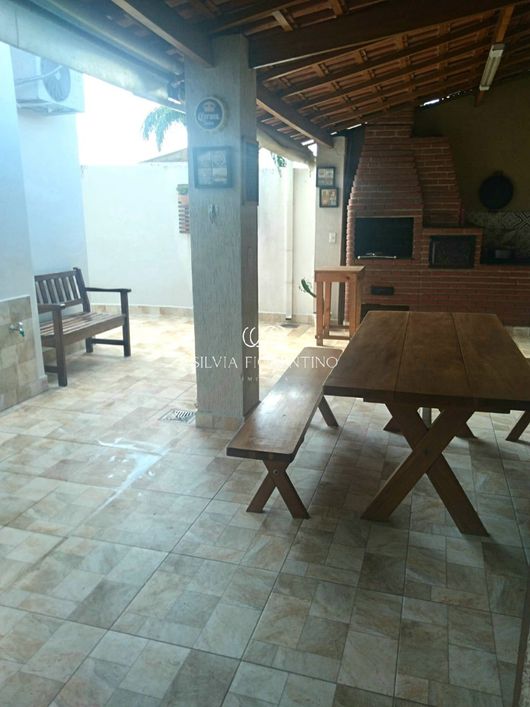 CASA RESIDENCIAL em TAUBATÉ - SP, VILA SÃO JOSÉ