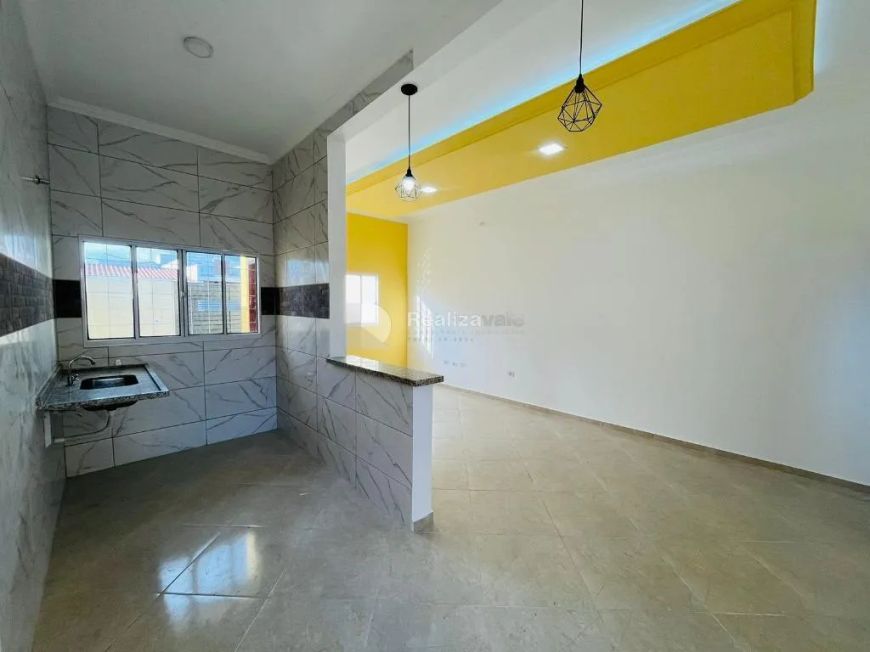 Casa à venda em Taubaté, Vila Mecanica Pesada, com 2 quartos, com 84 m²