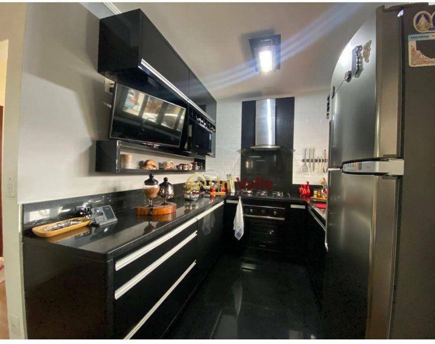 Casa com 3 dormitórios à venda, 260 m² por R$ 650.000,00 - Residencial Sítio Santo Antônio - Taubaté