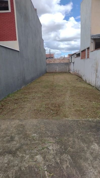 VENDO 1/2 LOTE BAIRRO SANTA INES
