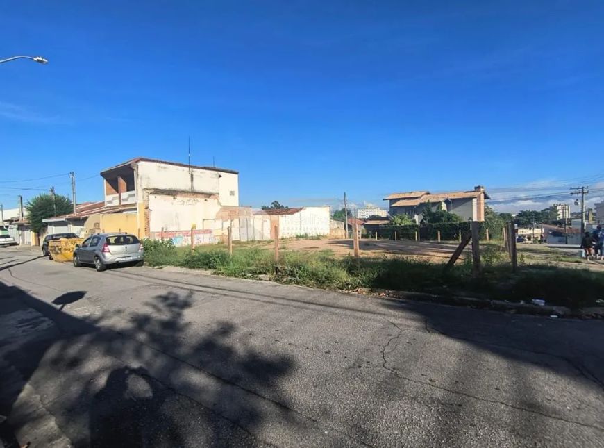 Terreno à venda em Taubaté, Vila Nossa Senhora das Graças, com 603 m²