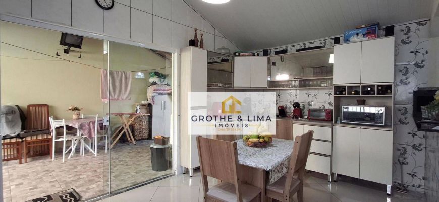 Casa com 2 dormitórios à venda, 56 m² por R$ 320.000,00 - Vila dos Comerciarios II - Taubaté/SP