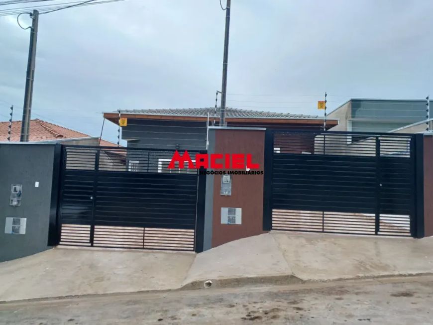 Casa Geminada, 2 dormitórios, em Taubaté