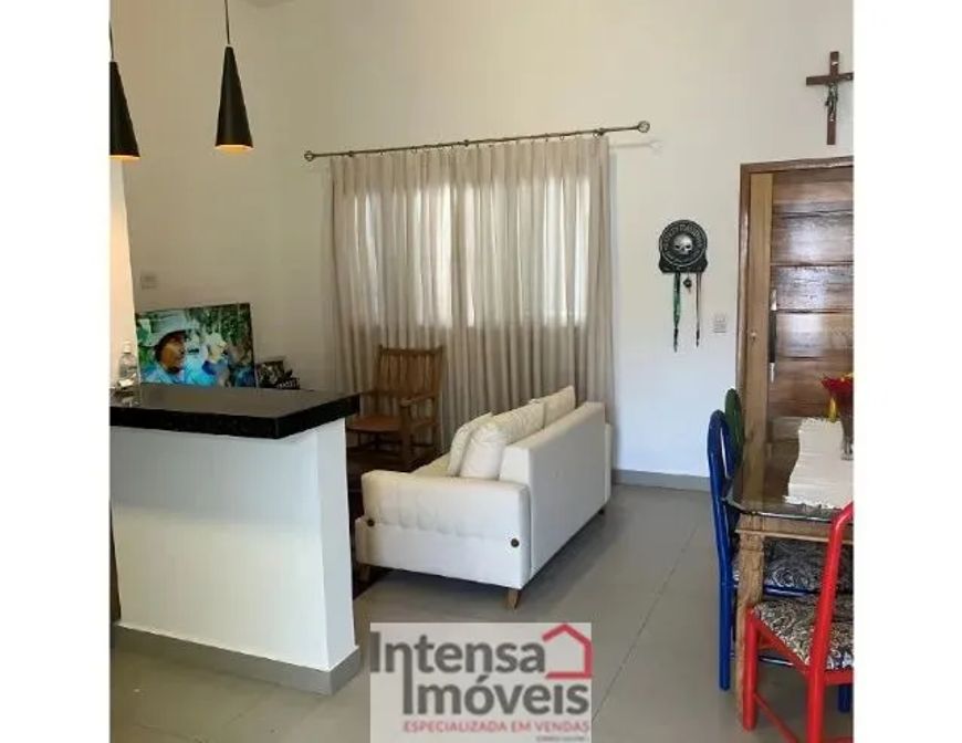 Casa à venda no bairro Vila dos Comerciários 2 - Taubaté/SP