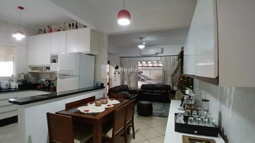 Sobrado à venda em Taubaté, Parque Paduan, com 3 quartos, com 107.3 m²