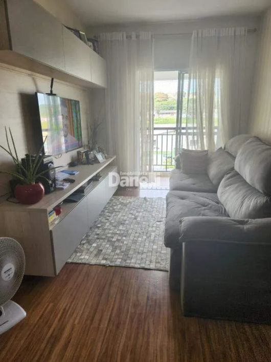 Belo apartamento, ótima localização