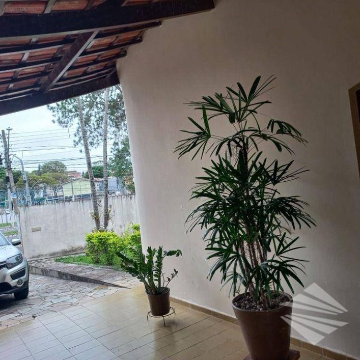 Casa com 4 dormitórios à venda, 97,76m² - Jardim Santa Clara - Taubaté/SP