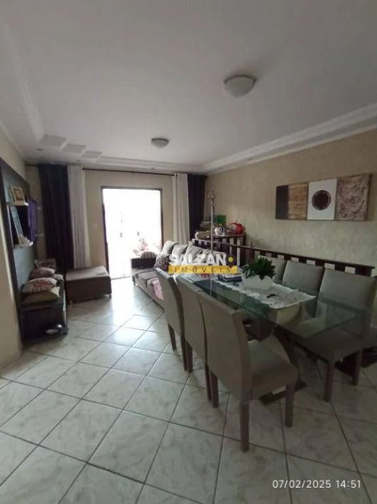 Casa com 3 dormitórios à venda, 250 m² por R$ 901.000,00 - Jardim Bela Vista - Taubaté/SP