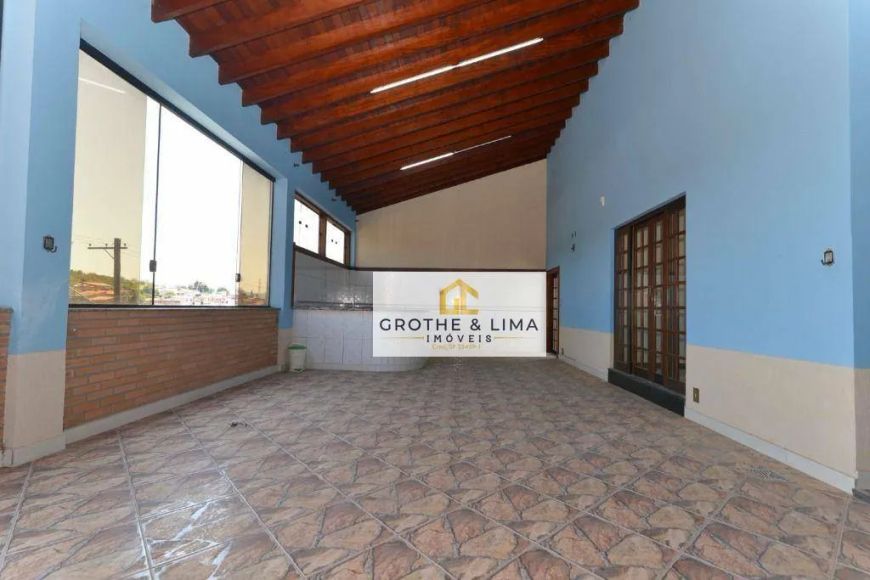 Casa com 2 dormitórios à venda, 220 m² por R$ 450.000,00 - Chácaras Silvestre - Taubaté/SP
