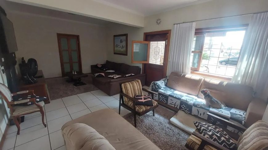 Casa com 4 quartos à venda, 195 m² por R$ 1.010.700 - Recanto dos Coqueirais - Taubaté/SP - Jardim d