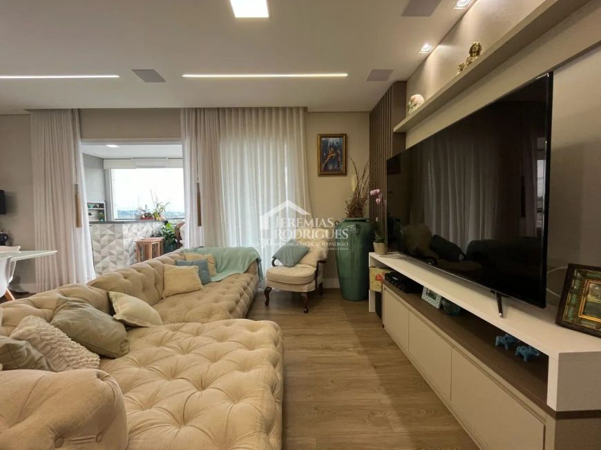 Apartamento à venda com 3 suítes, 142 m² no Condomínio Grand Terrace em Taubaté/SP.