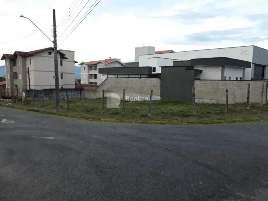 Terreno à venda em Taubaté, Parque Paduan, com 300 m²