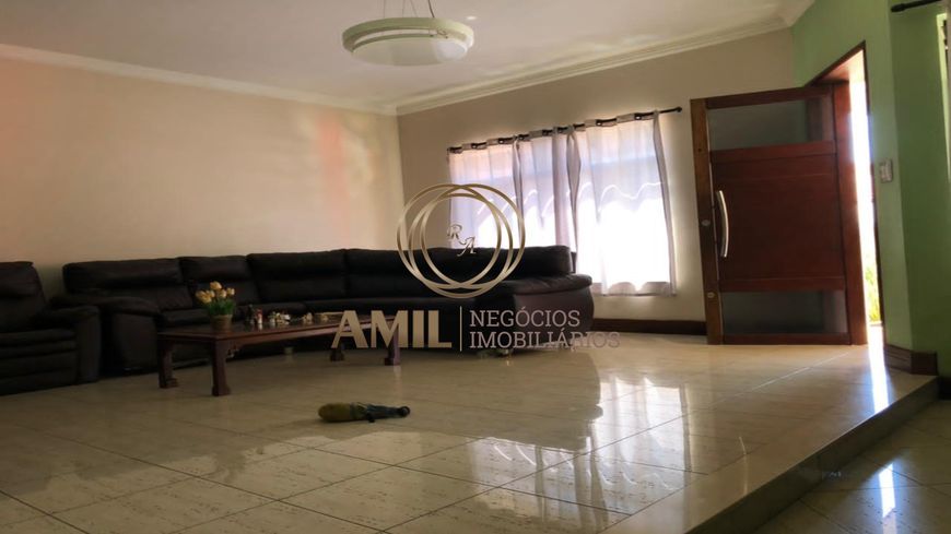 Casa Térrea/ Condominio Jardim Primavera / 02 dormitórios / 300m² / Taubaté