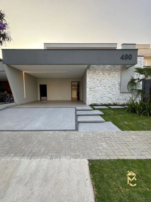 Casa em condomínio à Venda em Condomínio Ouro Ville, Taubaté - SP