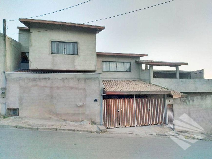 Sobrado com 5 dormitórios à venda, 296 m² por R$ 465.000,00 - Chácaras Silvestre - Taubaté/SP