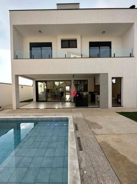 Sobrado com Área total: 307m²| Área construída: 273m² | Amplo e sofisticado no Condomínio Cyrela Lan