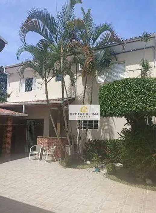 Casa com 5 dormitórios à venda, 350 m² por R$ 750.000 - Chácara Santa Luzia - Taubaté/SP