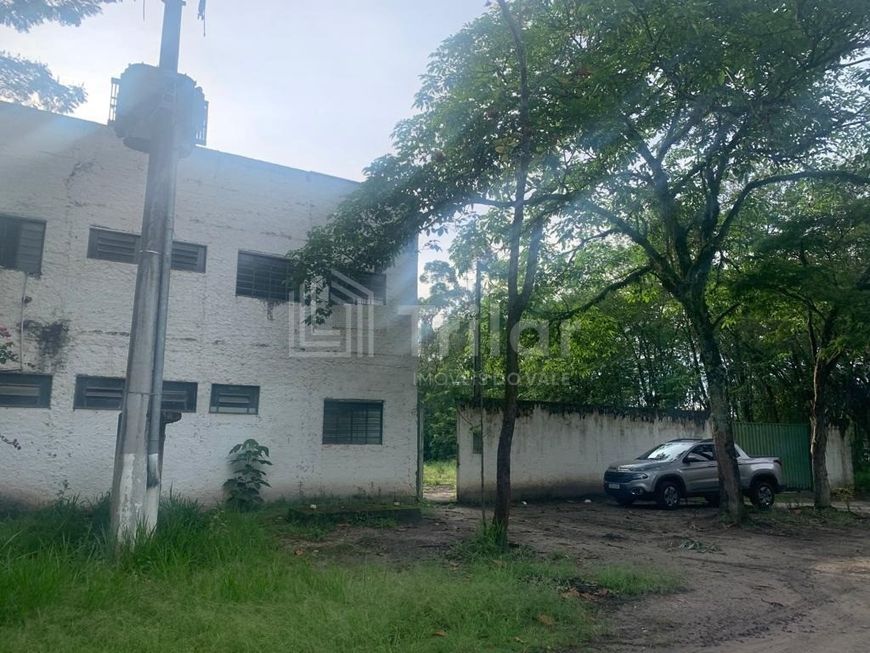 GALPÁO COM 500M² VENDO TAUBATÉ