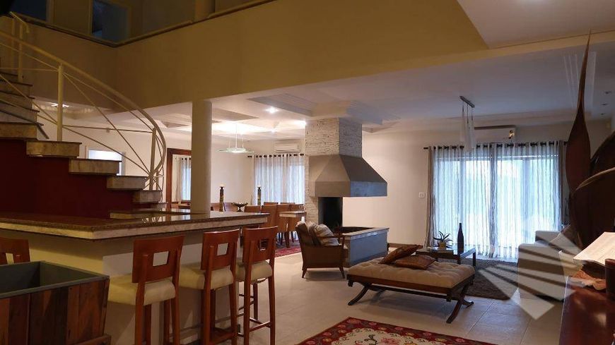 Sobrado com 8 dormitórios à venda, 900 m² por R$ 3.090.000,00 - Condomínio Portal da Serra - Taubaté