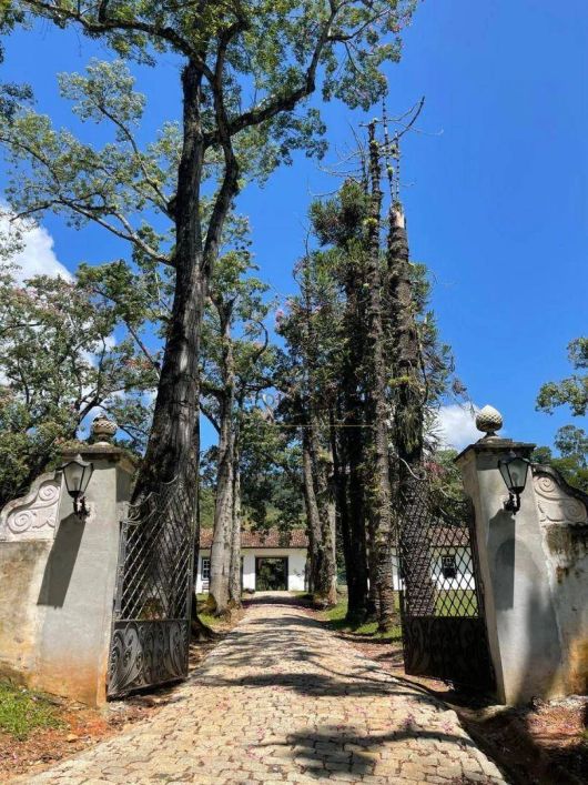 Fazenda com 4 dormitórios à venda, 15900000 m² por R$ 30.000.000,00 - Campos do Conde - Taubaté/SP