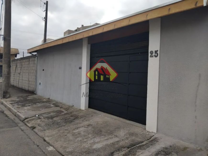 Casa em Terreno inteiro na Vila Olimpia em Taubaté, muito espaço, amplo quintal e excelente localiza