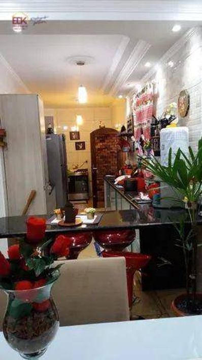 Sobrado com 2 dormitórios à venda, 236 m² por R$ 480.000 - Chácaras Silvestre - Taubaté/SP