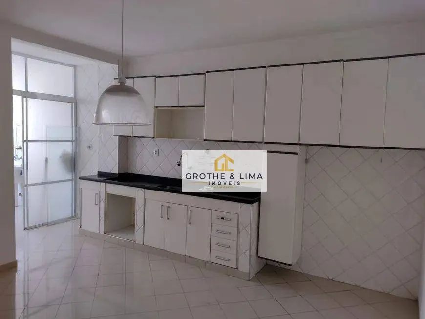 Apartamento com 3 dormitórios à venda, 114 m² por R$ 339.200 - Jardim Santa Clara - Taubaté/SP