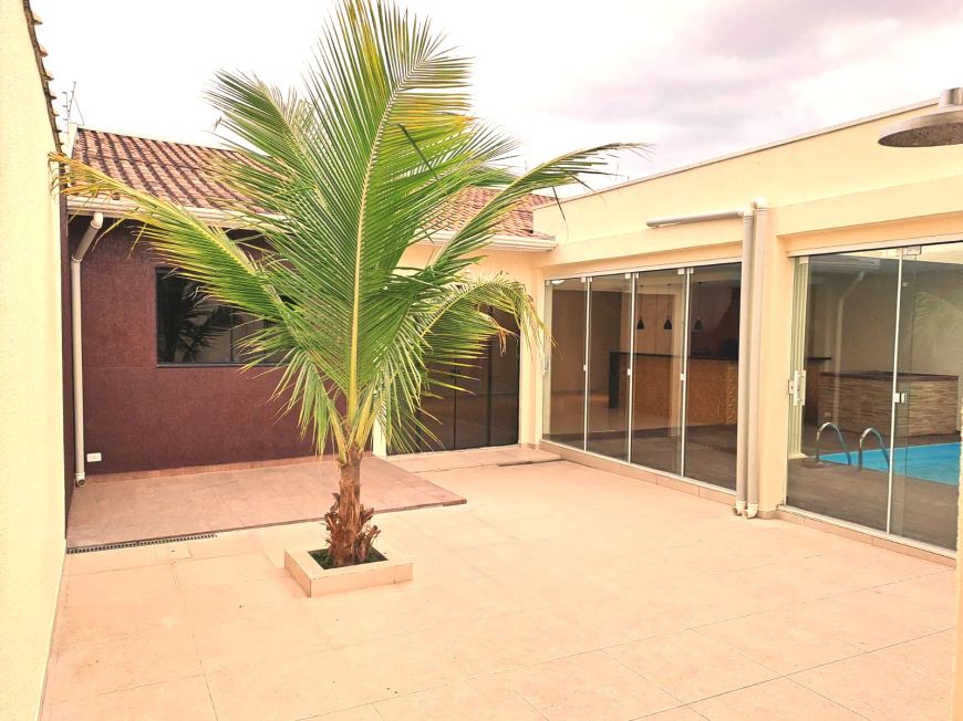 OPORTUNIDADE!! Imóvel para venda tem 340 metros quadrados com 4 quartos em Vila Areao - Taubaté - SP