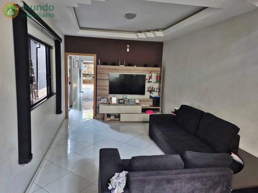 Sobrado com 3 quartos à venda, Jardim Garcez, Taubaté