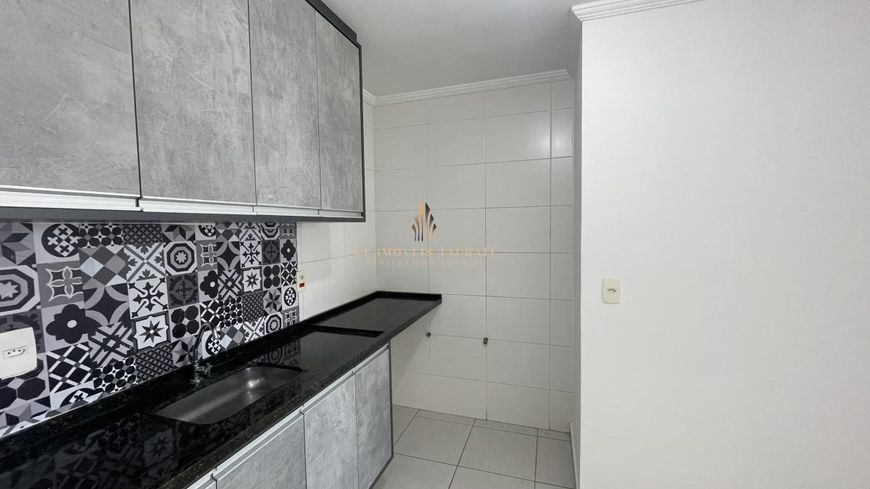 Apartamento à venda, no Condomínio Solar Independência, em Taubaté, Parque Residencial Bom Conselho,