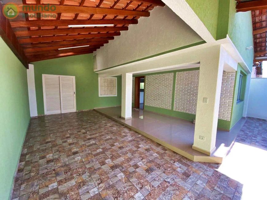 Casa à Venda, Chácara do Visconde, Taubaté - 3 Quartos, Edícula