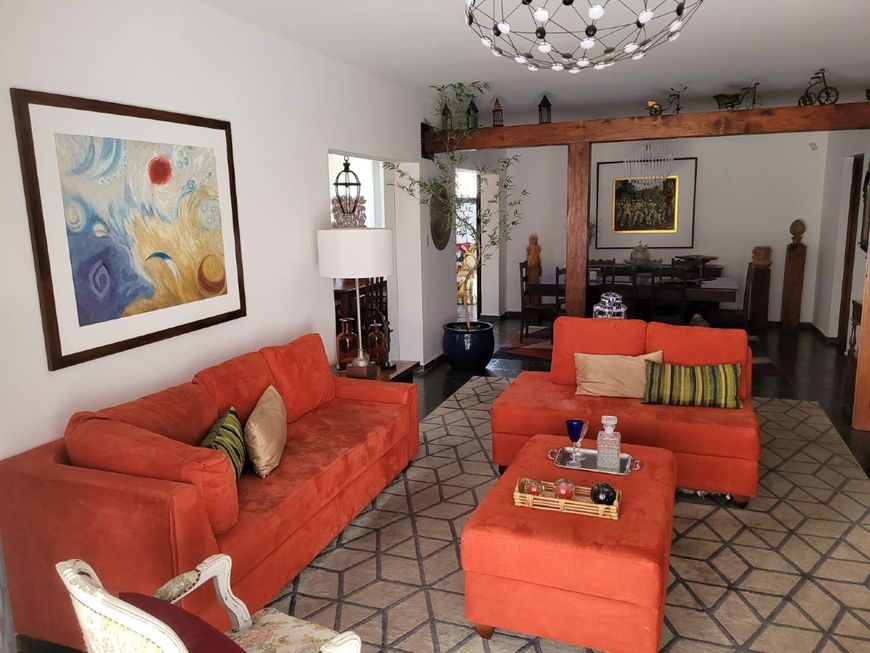 Sobrado à venda, 4 quartos, 1 suíte, 2 vagas, Parque Residencial Bom Conselho - Taubaté/SP