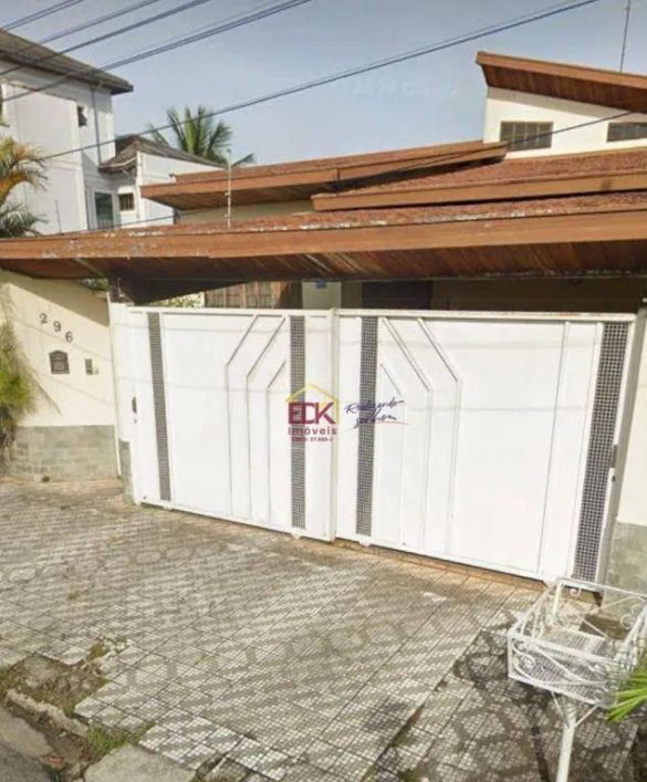 Casa com 3 dormitórios à venda, 266 m² por R$ 900.000,00 - Jardim das Nações - Taubaté/SP