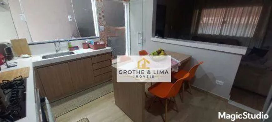 Casa com 2 dormitórios à venda, 62 m² por R$ 400.000,00 - Parque São Luís - Taubaté/SP